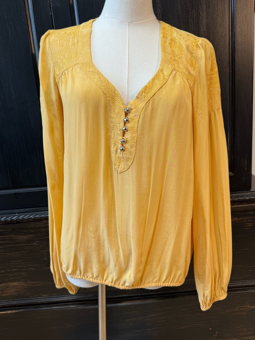 GUESS by Marciano Gold Women's Long-Sleeve V-Neck Blouse with Button Detail